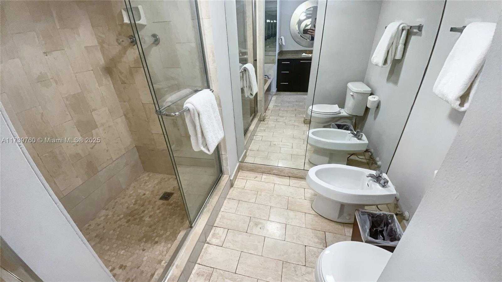 Small Image of 1717 NORTH BAYSHORE DR #B-4157, Miami Number 13