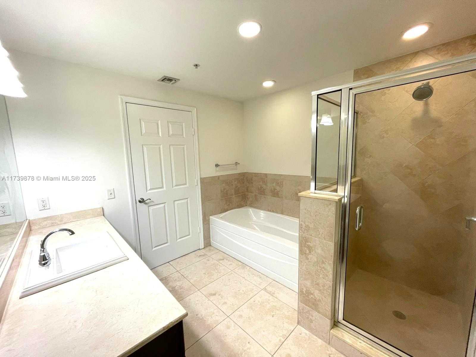 Small Image of 100 ANDALUSIA AVE #715, Coral Gables Number 17