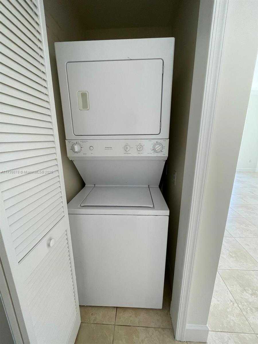 Small Image of 100 ANDALUSIA AVE #715, Coral Gables Number 20