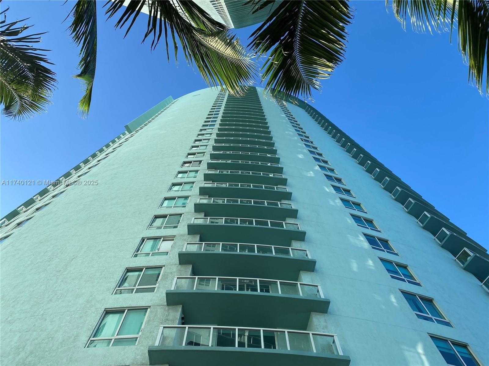 Small Image of 1900 NORTH BAYSHORE DR #3807, Miami Number 21