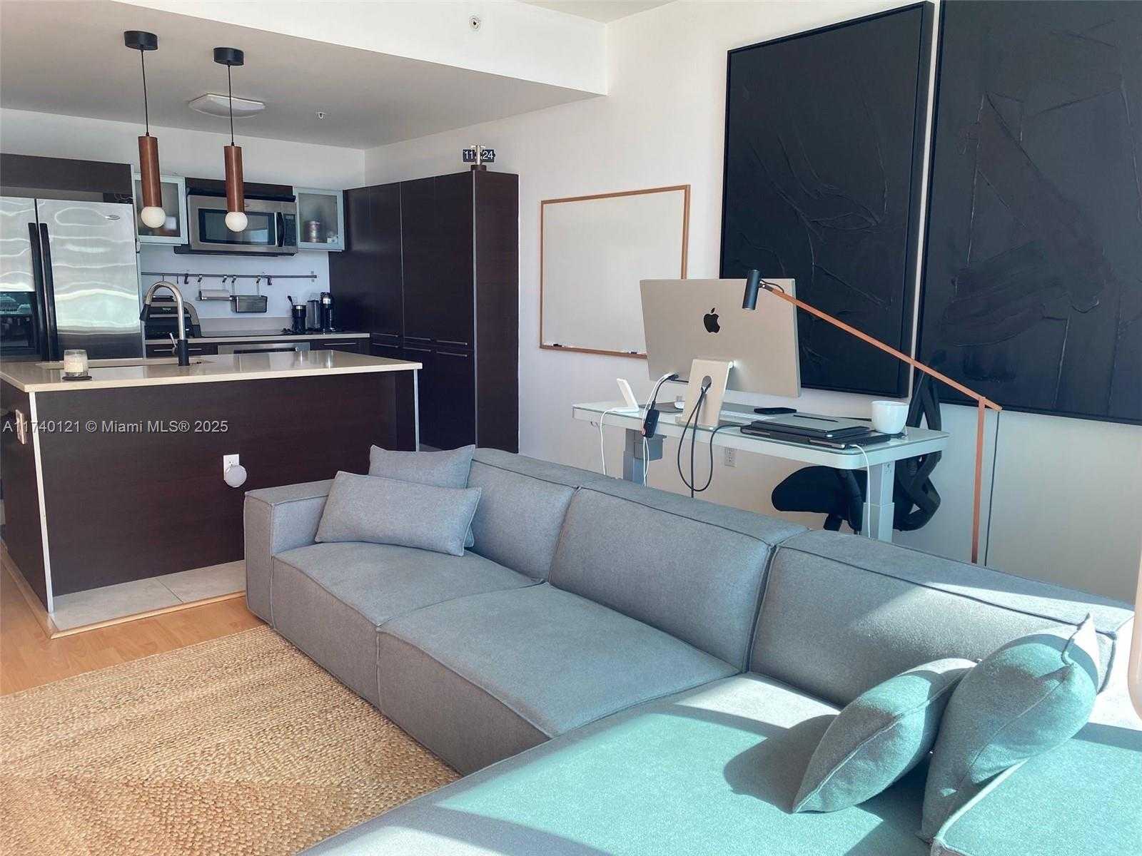 Small Image of 1900 NORTH BAYSHORE DR #3807, Miami Number 5
