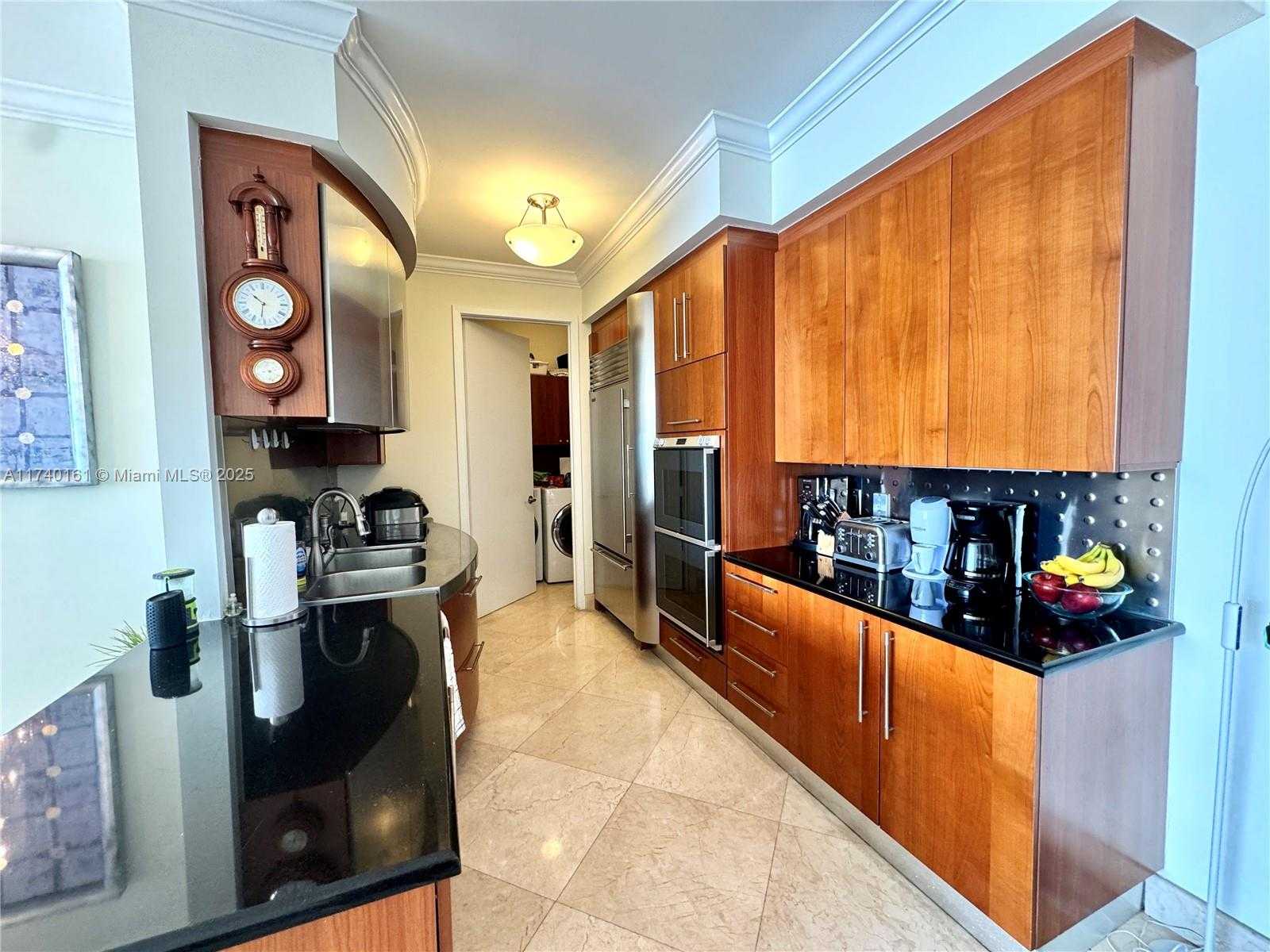 Small Image of 18101 COLLINS AVE #5207, Sunny Isles Beach Number 12