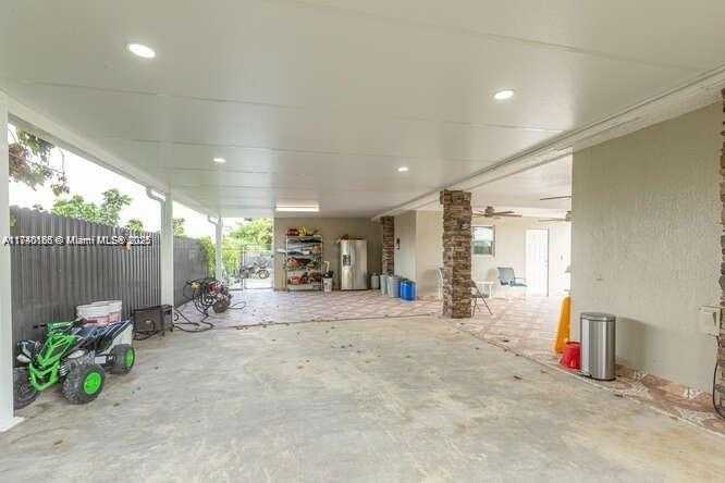 Small Image of 25040 SOUTH WEST 222ND, Homestead Number 21