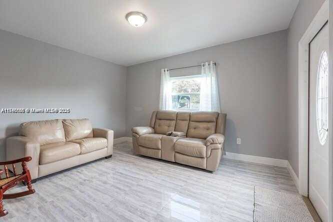 Small Image of 25040 SOUTH WEST 222ND, Homestead Number 34