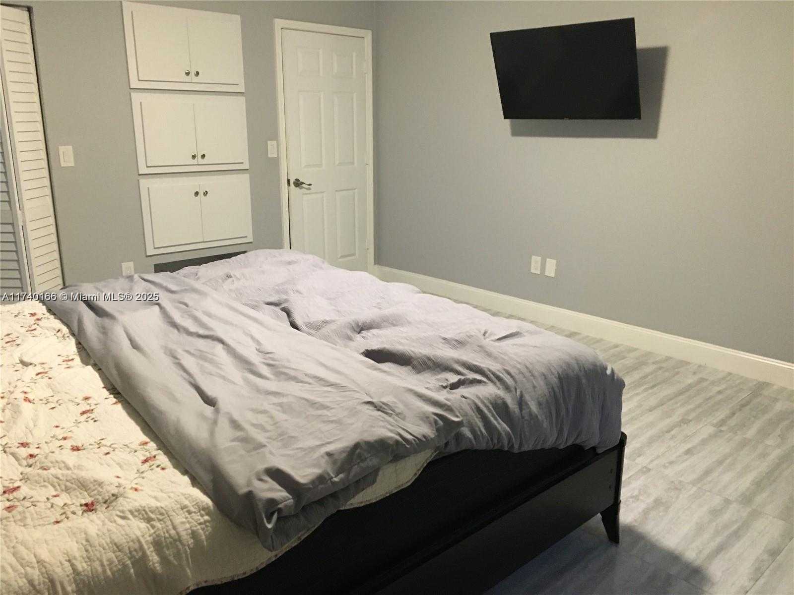 Small Image of 25040 SOUTH WEST 222ND, Homestead Number 40