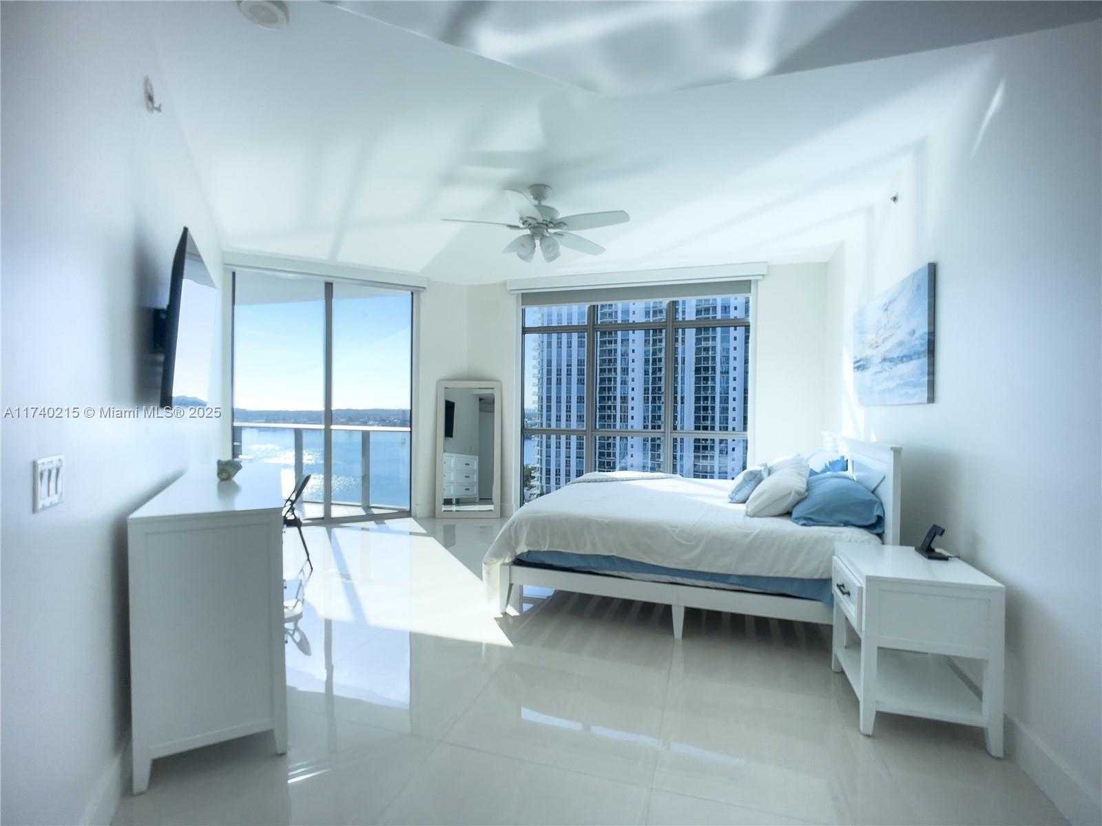 Small Image of 17301 BISCAYNE BLVD #1203, North Miami Beach Number 16
