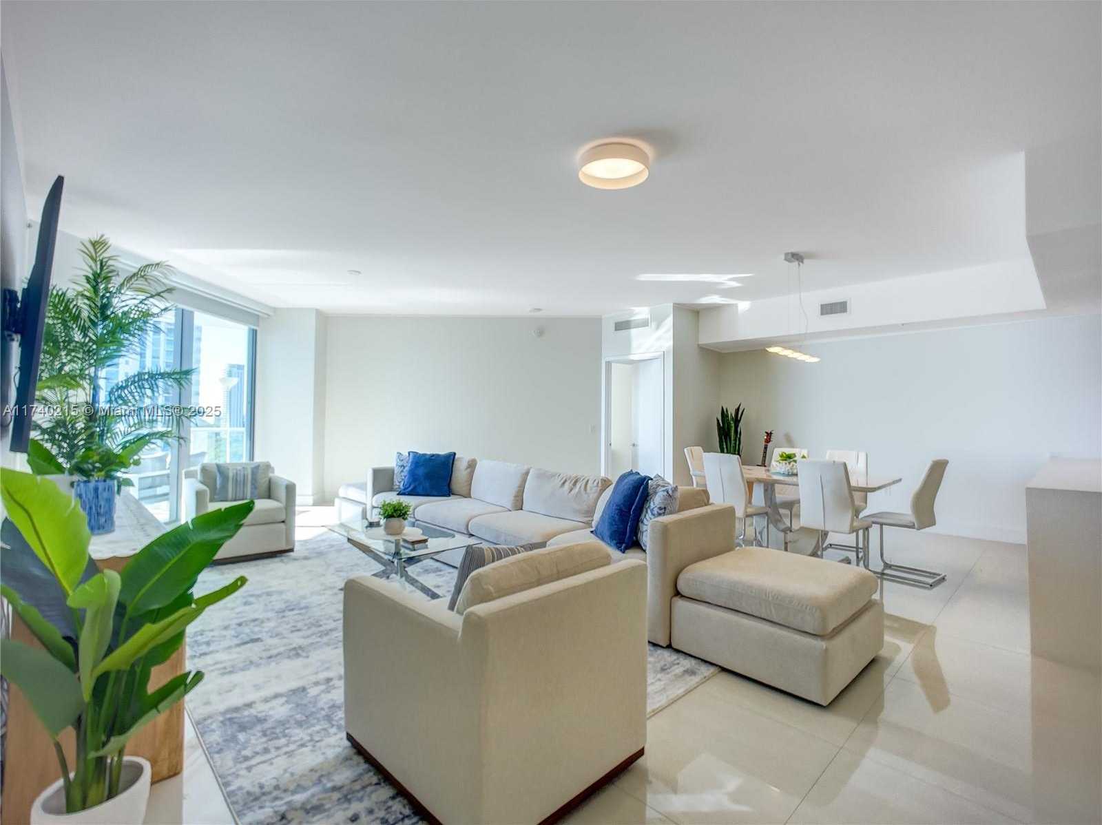 Small Image of 17301 BISCAYNE BLVD #1203, North Miami Beach Number 6
