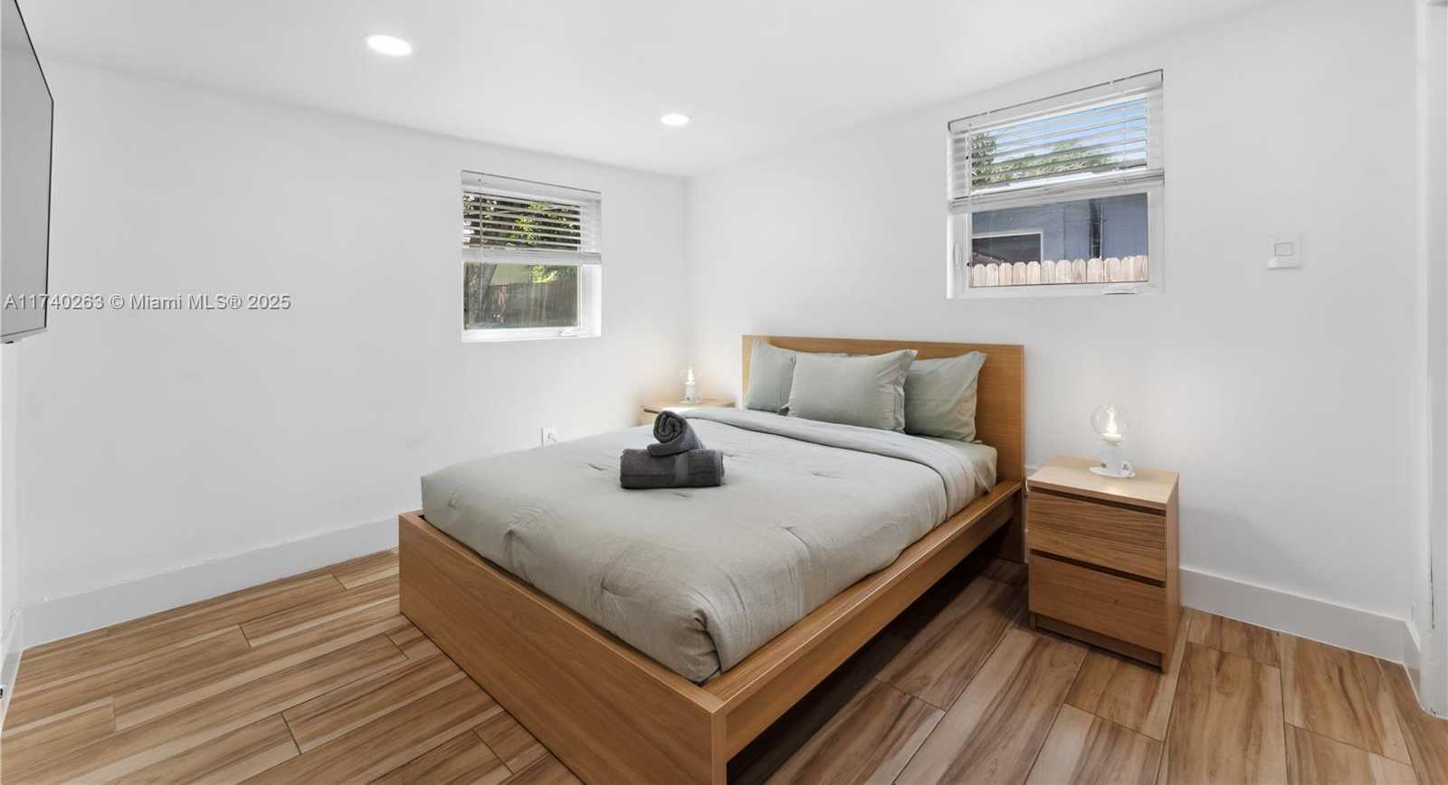 Small Image of 1480 NORTH EAST 117TH ST #1480, Miami Number 18