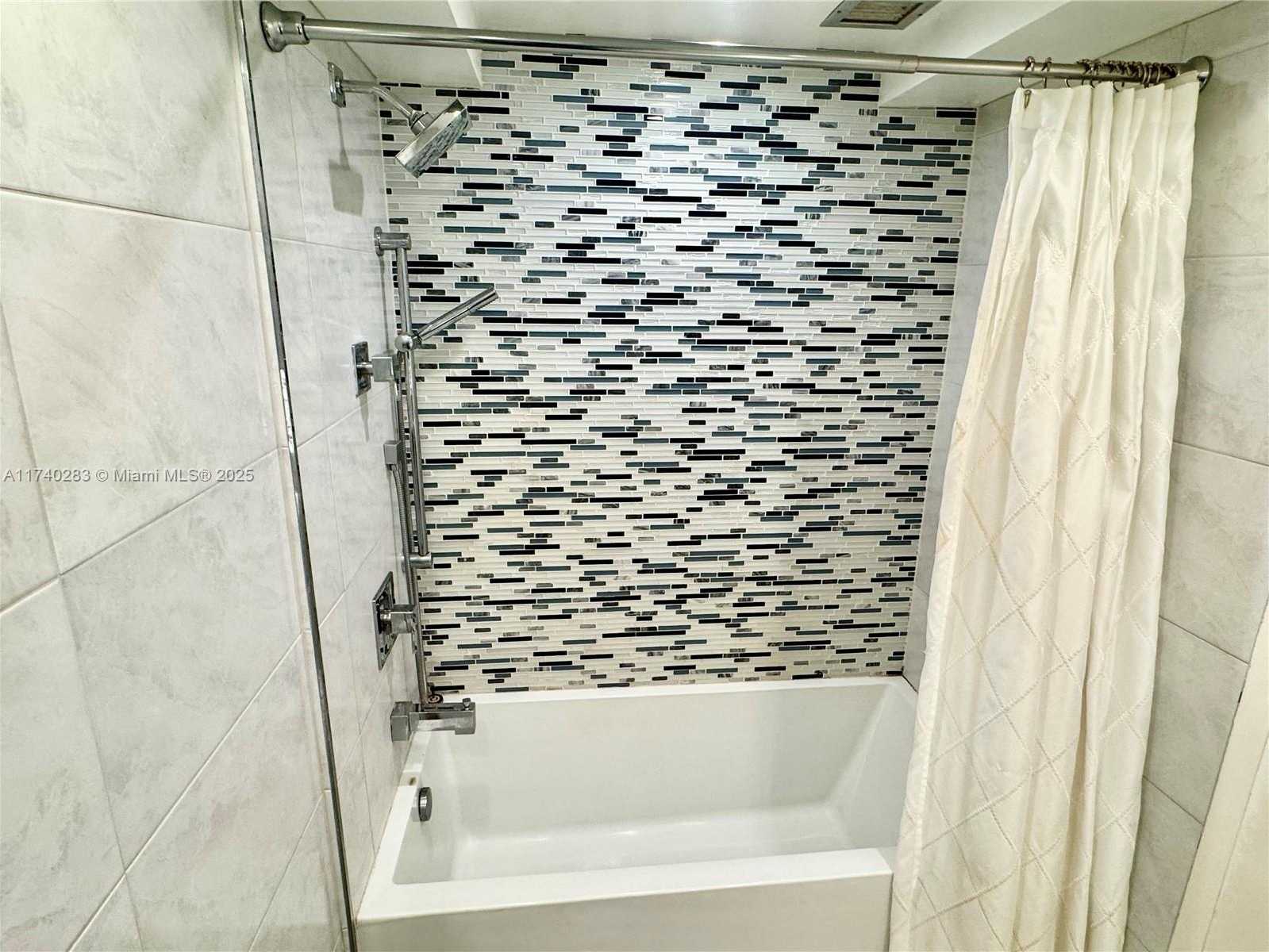 Small Image of 200 172ND ST #522, Sunny Isles Beach Number 10