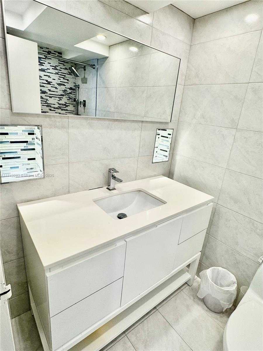 Small Image of 200 172ND ST #522, Sunny Isles Beach Number 13