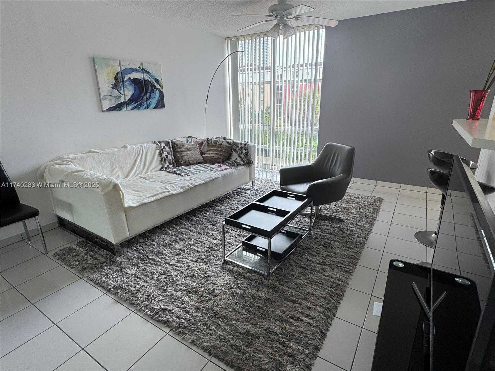Small Image of 200 172ND ST #522, Sunny Isles Beach Number 3