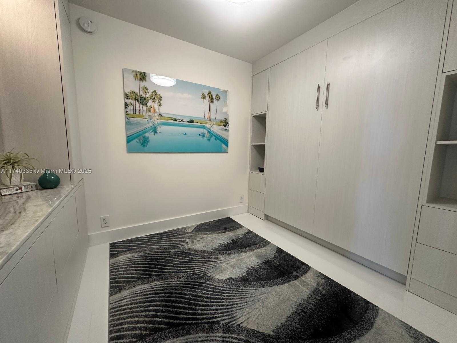 Small Image of 2555 COLLINS AVE #1907, Miami Beach Number 13