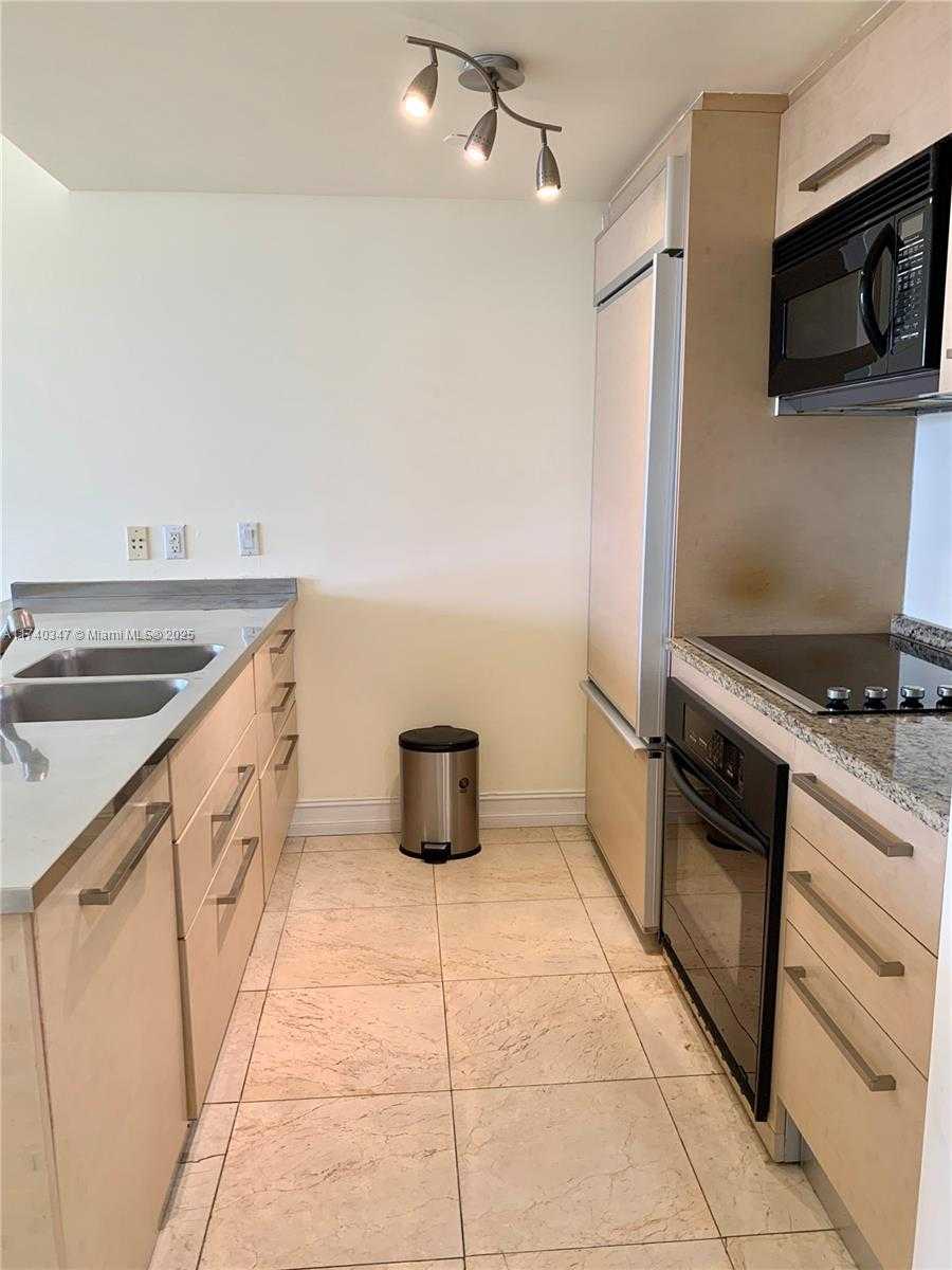 Small Image of 1850 SOUTH OCEAN DR #1609, Hallandale Beach Number 10