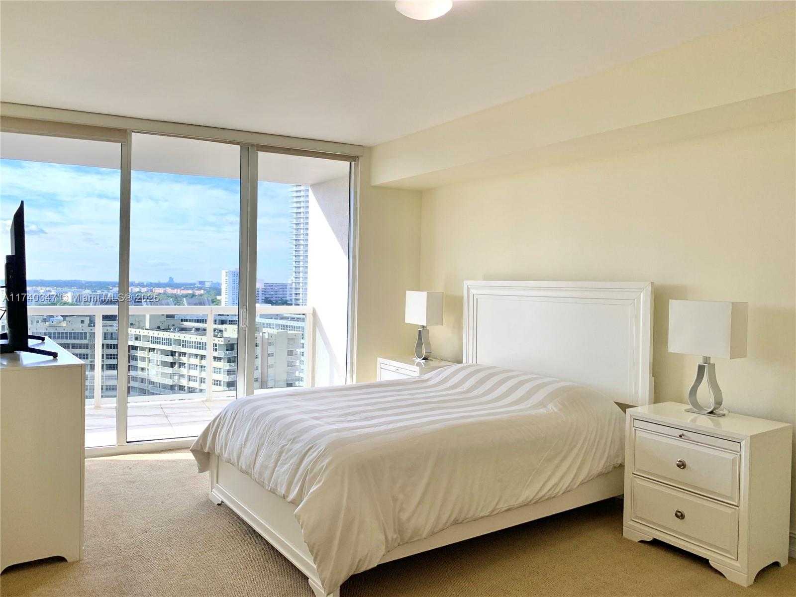 Small Image of 1850 SOUTH OCEAN DR #1609, Hallandale Beach Number 13