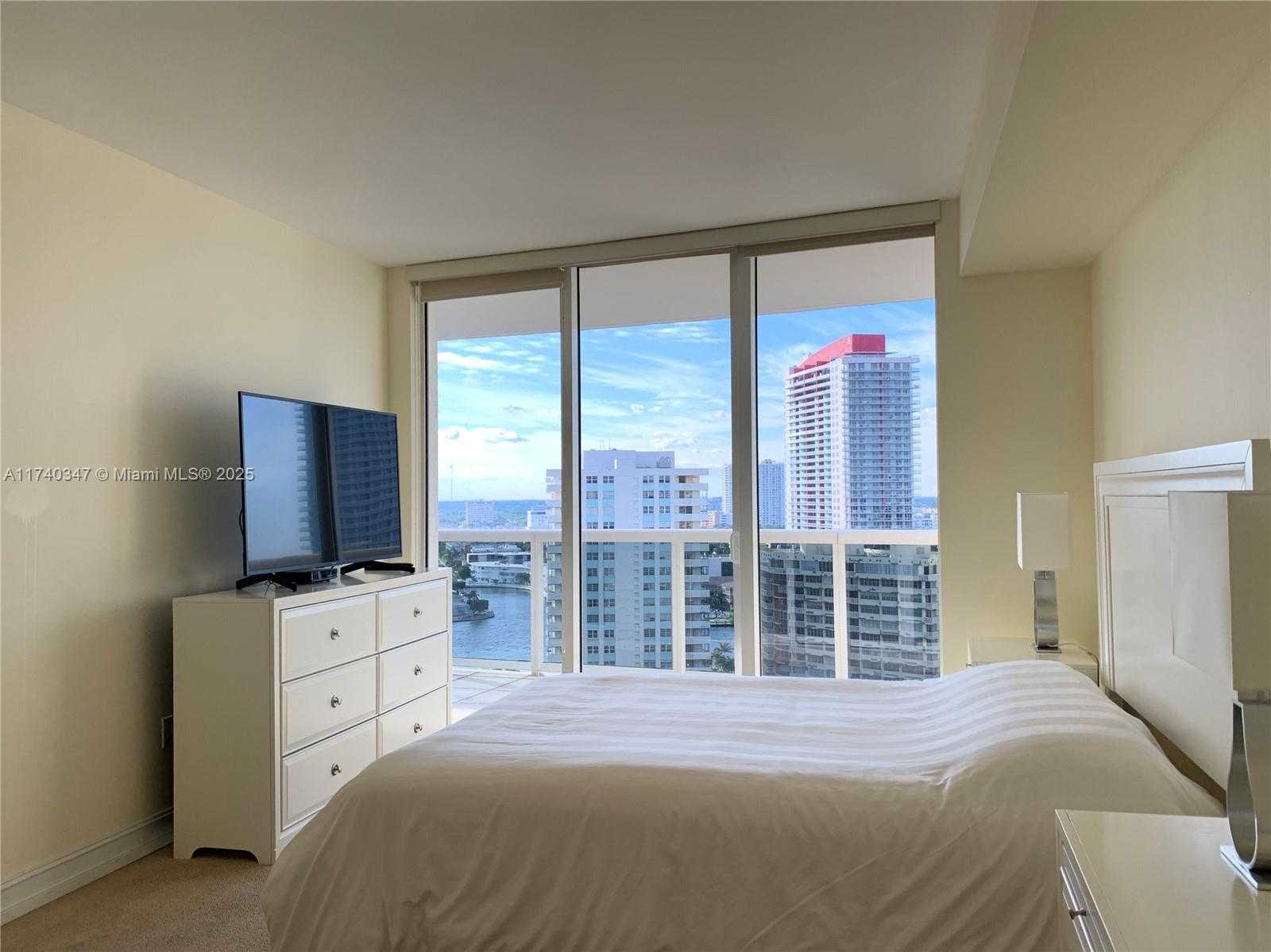 Small Image of 1850 SOUTH OCEAN DR #1609, Hallandale Beach Number 15