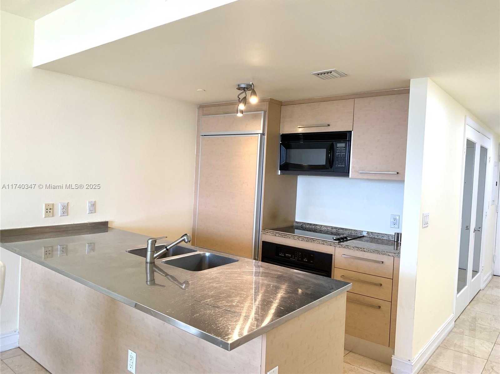 Small Image of 1850 SOUTH OCEAN DR #1609, Hallandale Beach Number 8