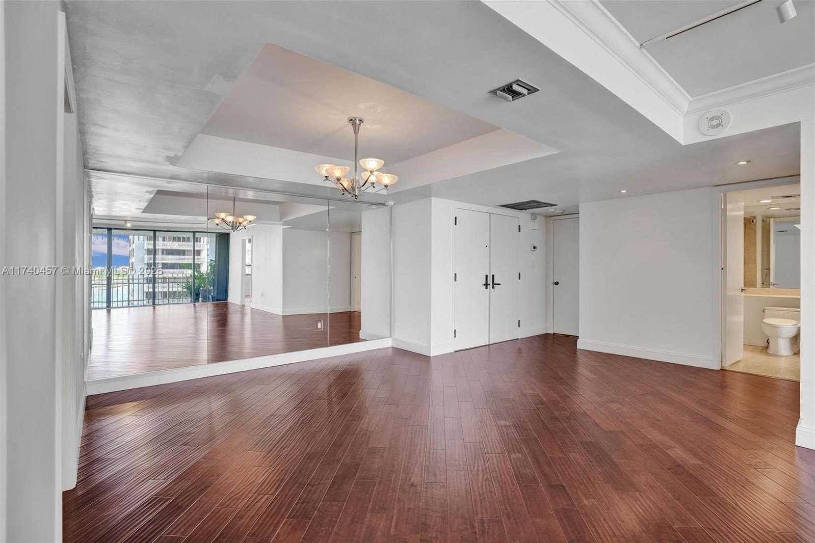 Small Image of 3 GROVE ISLE DR #C904, Miami Number 10