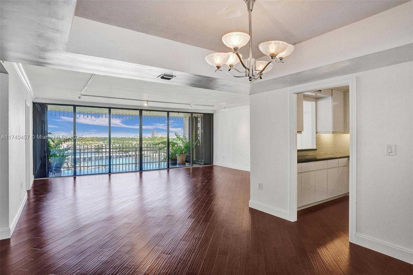Small Image of 3 GROVE ISLE DR #C904, Miami Number 3