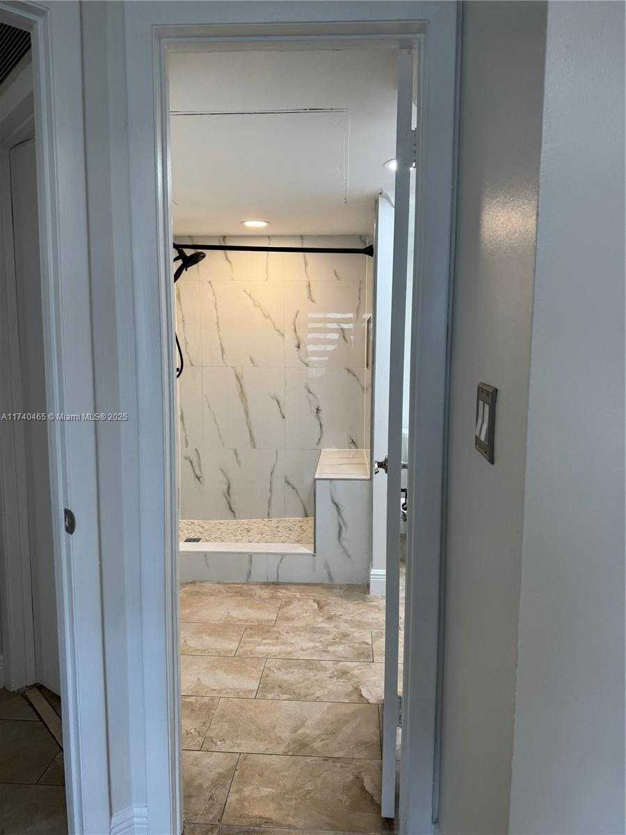 Small Image of 17330 NORTH WEST 67TH PL #L-6, Hialeah Number 8