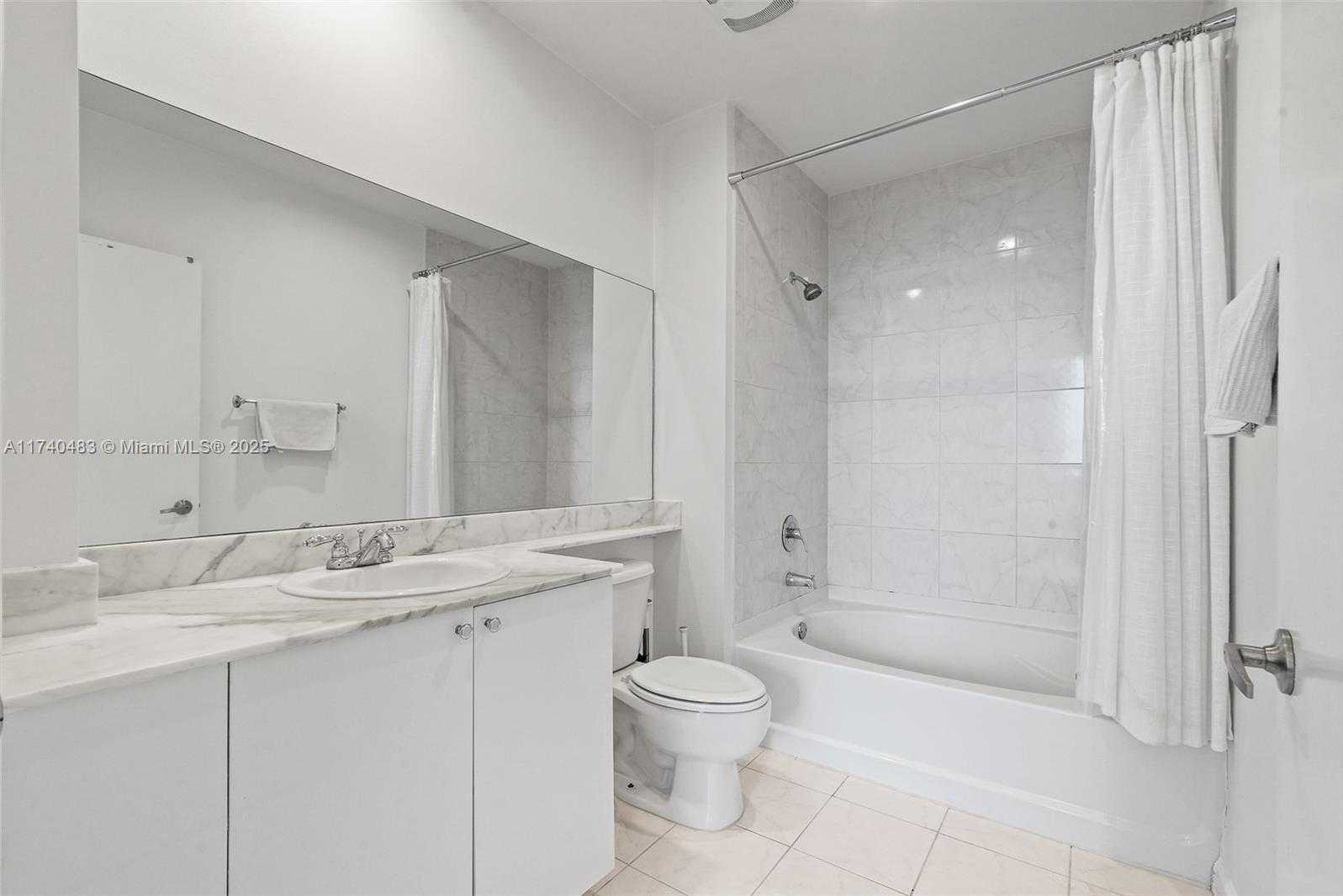Small Image of 2775 NORTH EAST 187TH ST #PH4, Aventura Number 23