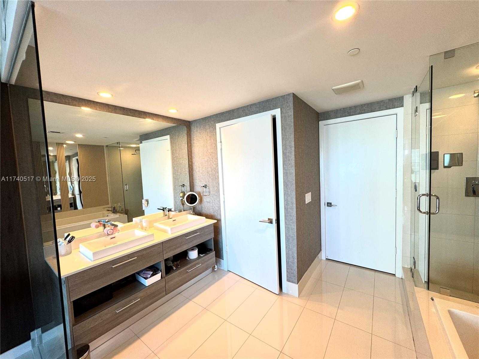 Small Image of 650 NORTH EAST 32ND ST #1401, Miami Number 18