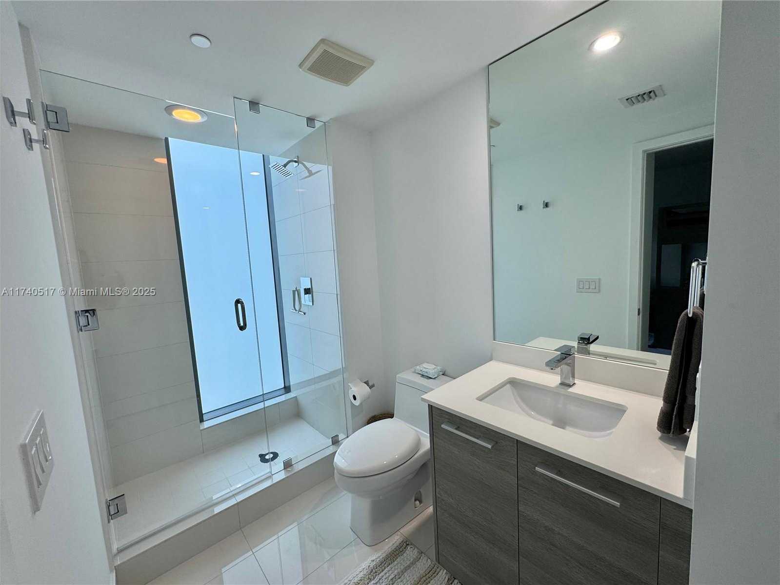 Small Image of 650 NORTH EAST 32ND ST #1401, Miami Number 37