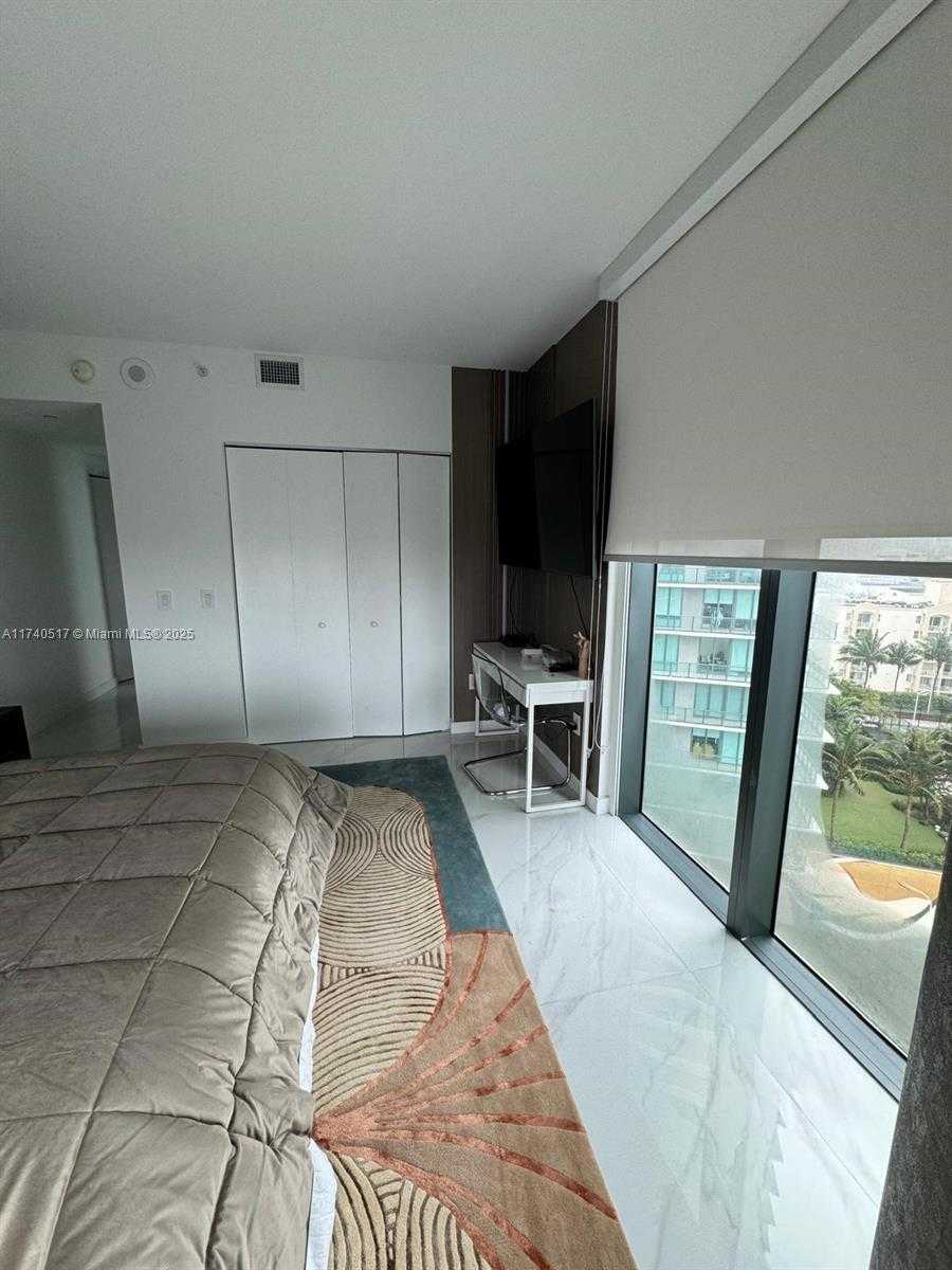 Small Image of 650 NORTH EAST 32ND ST #1401, Miami Number 41