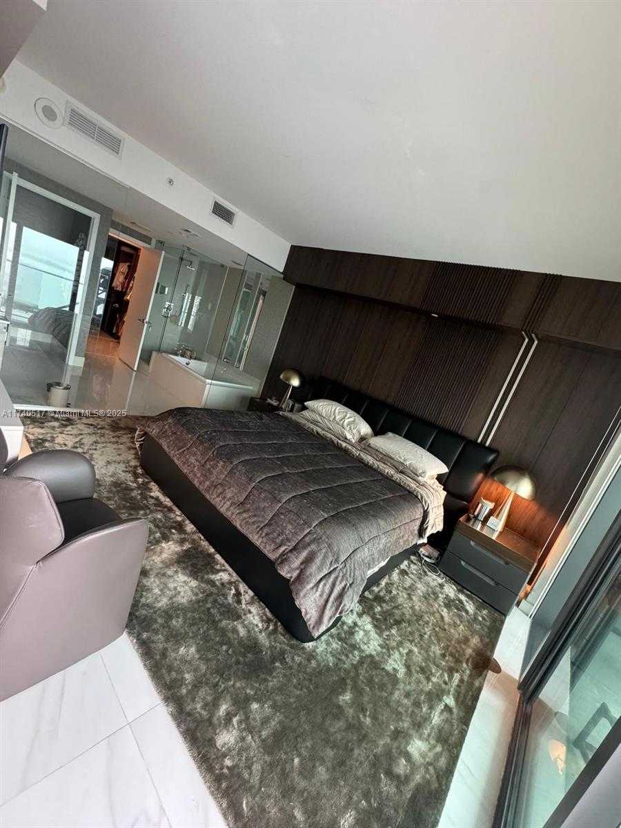 Small Image of 650 NORTH EAST 32ND ST #1401, Miami Number 42
