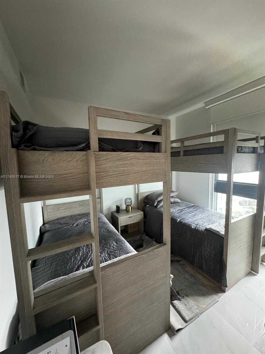 Small Image of 650 NORTH EAST 32ND ST #1401, Miami Number 46