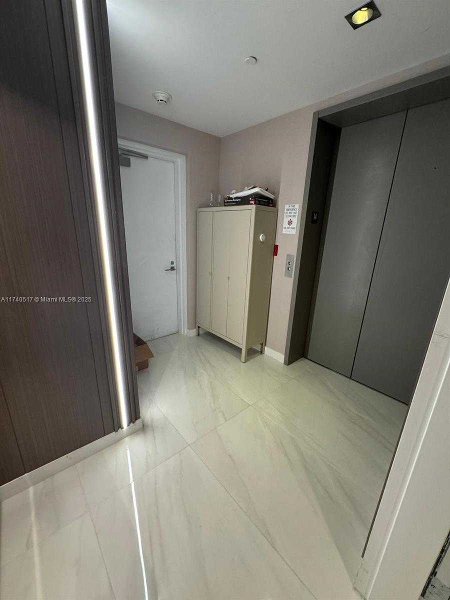 Small Image of 650 NORTH EAST 32ND ST #1401, Miami Number 47