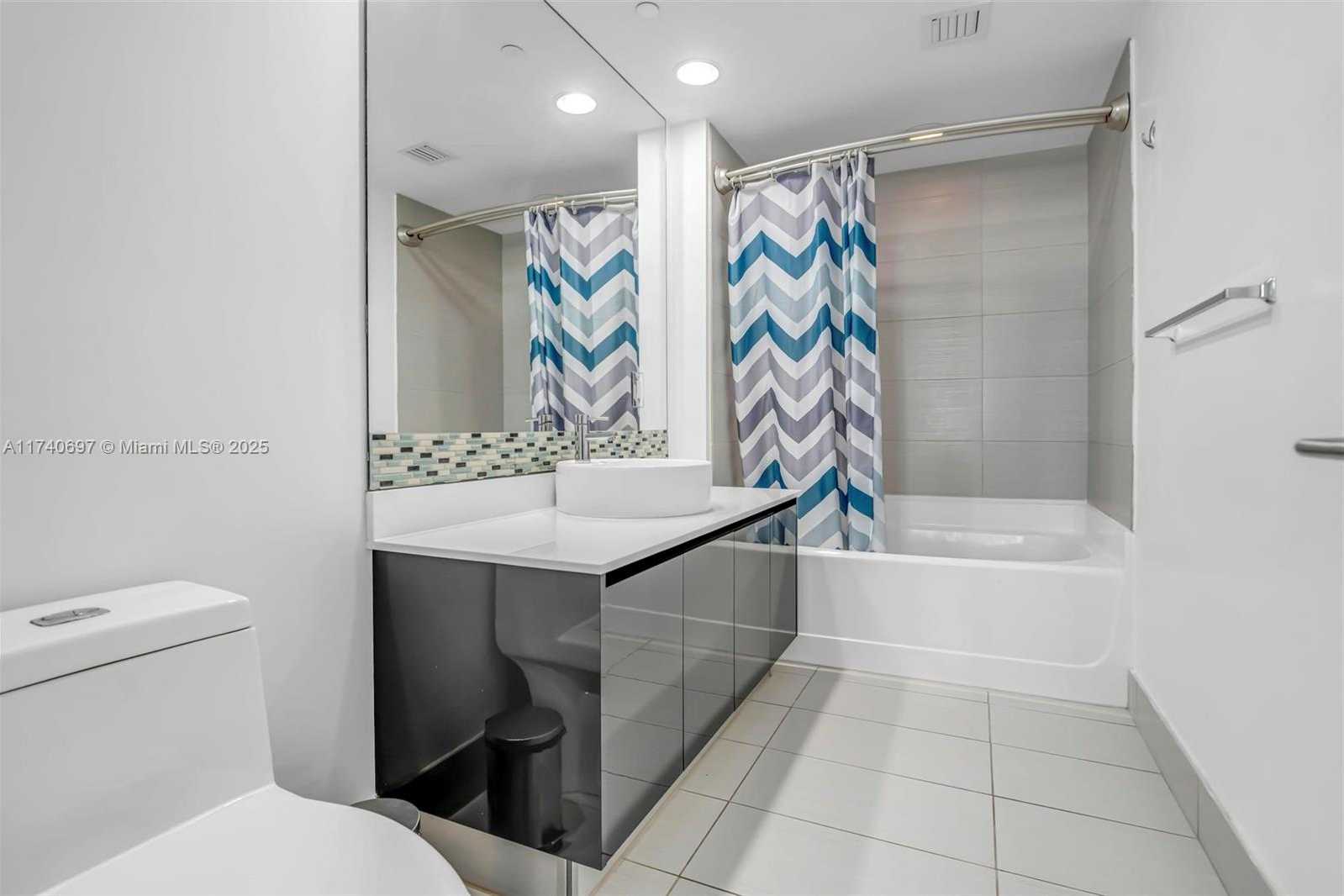 Small Image of 31 SOUTH EAST 6TH ST #1102, Miami Number 13