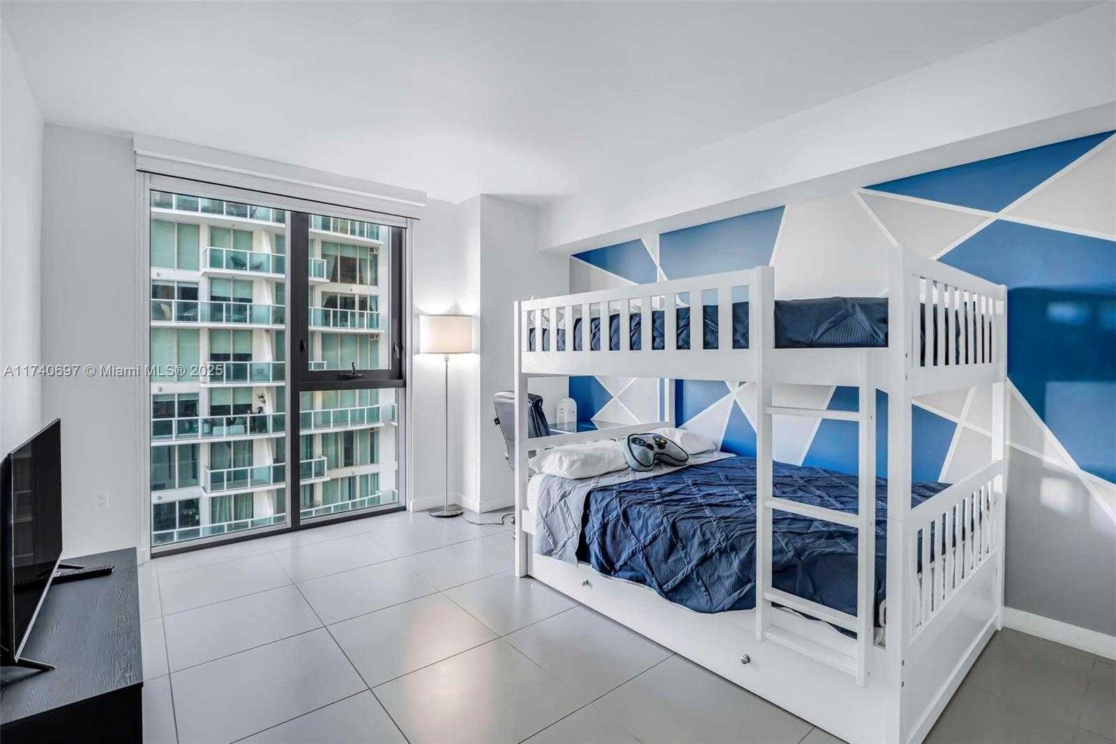 Small Image of 31 SOUTH EAST 6TH ST #1102, Miami Number 15