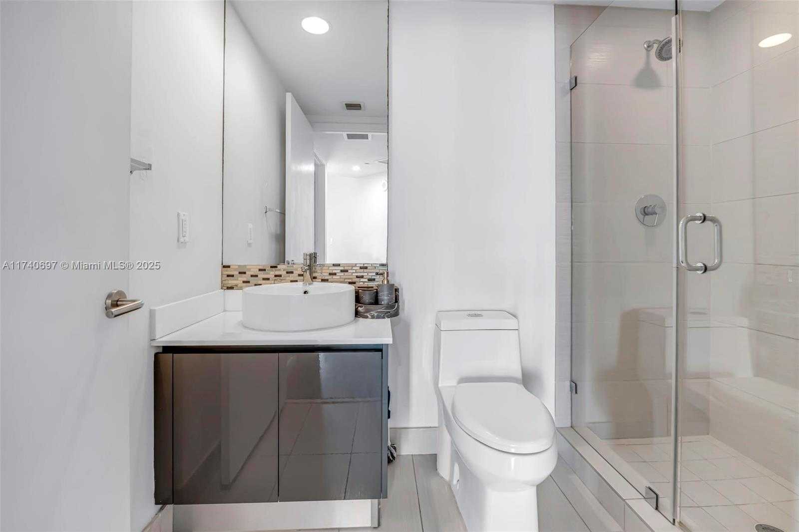 Small Image of 31 SOUTH EAST 6TH ST #1102, Miami Number 17
