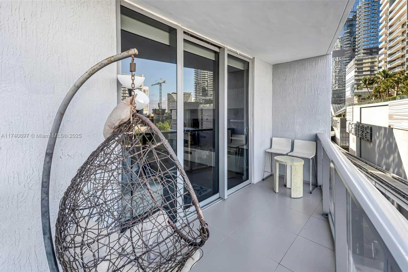 Small Image of 31 SOUTH EAST 6TH ST #1102, Miami Number 21