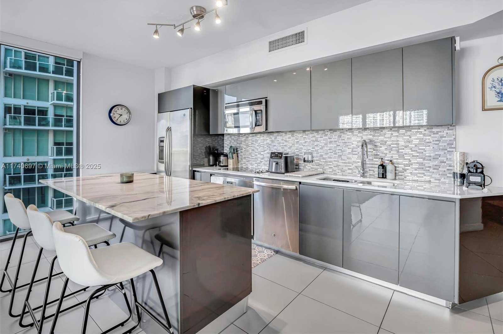 Small Image of 31 SOUTH EAST 6TH ST #1102, Miami Number 4