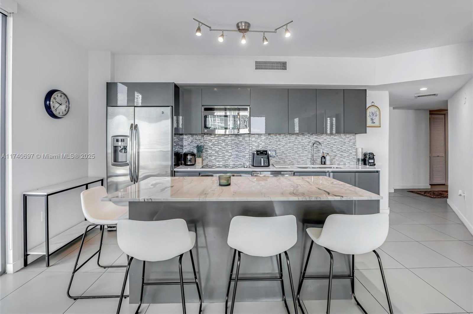 Small Image of 31 SOUTH EAST 6TH ST #1102, Miami Number 5