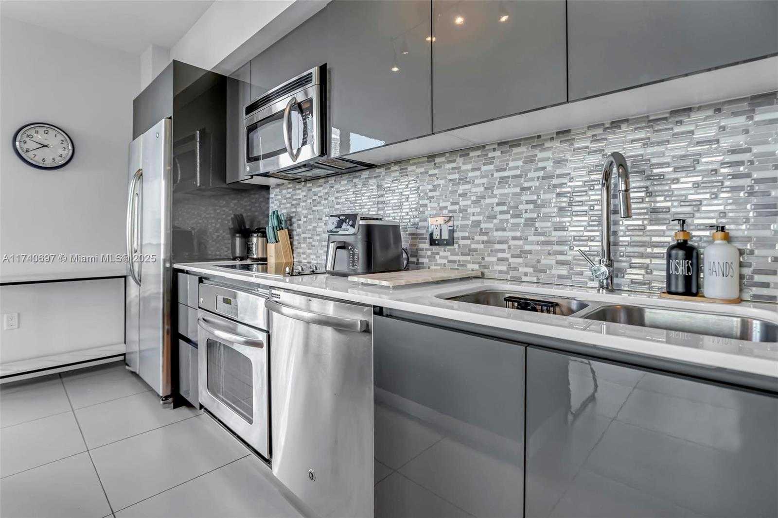 Small Image of 31 SOUTH EAST 6TH ST #1102, Miami Number 7