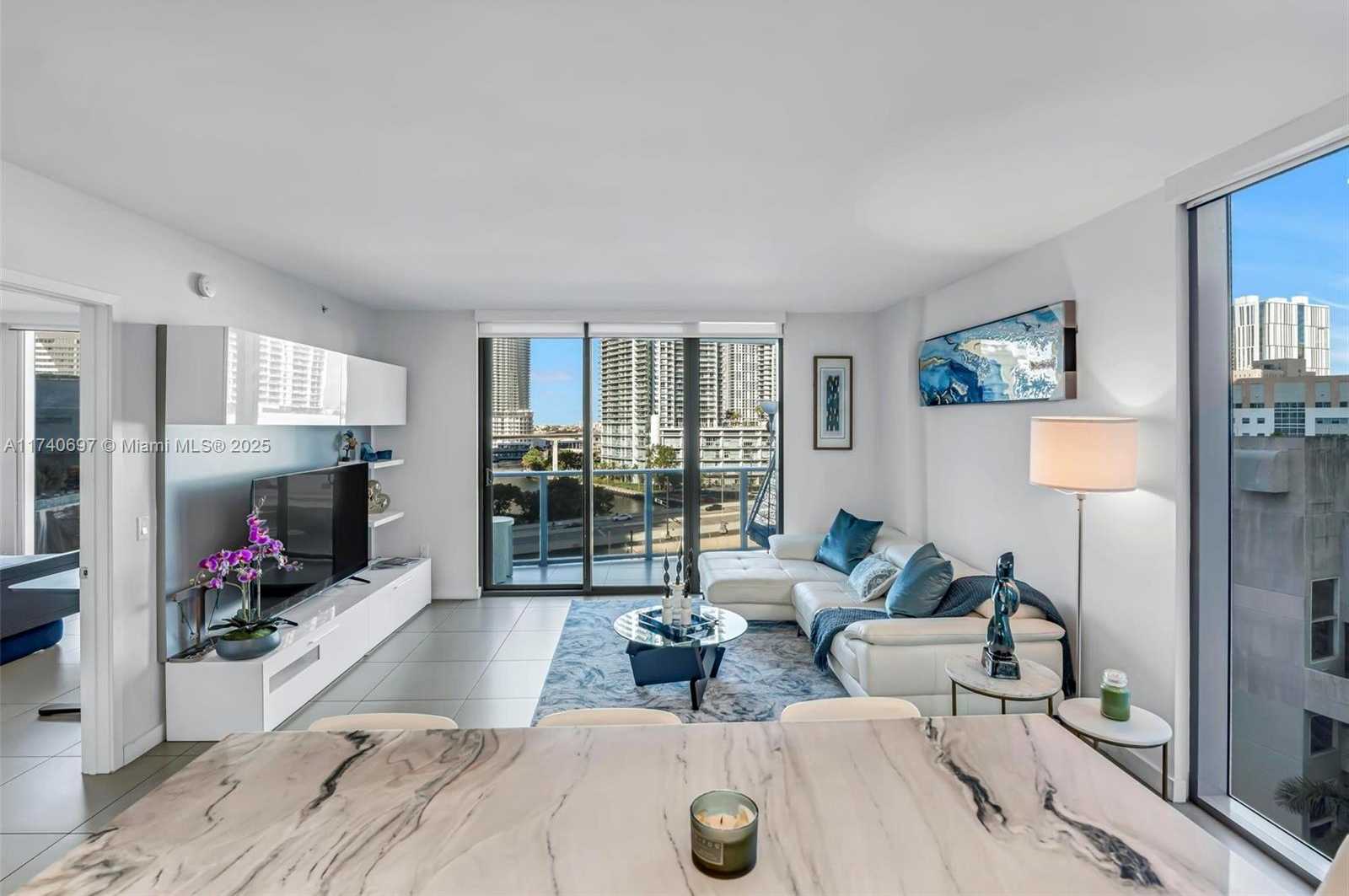 Small Image of 31 SOUTH EAST 6TH ST #1102, Miami Number 8