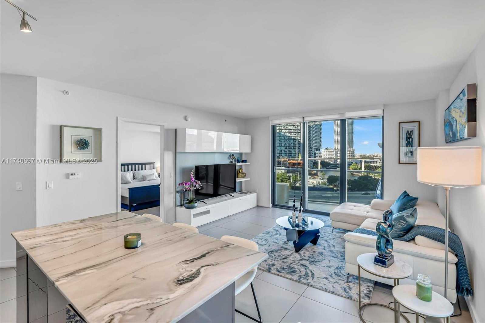 Small Image of 31 SOUTH EAST 6TH ST #1102, Miami Number 9