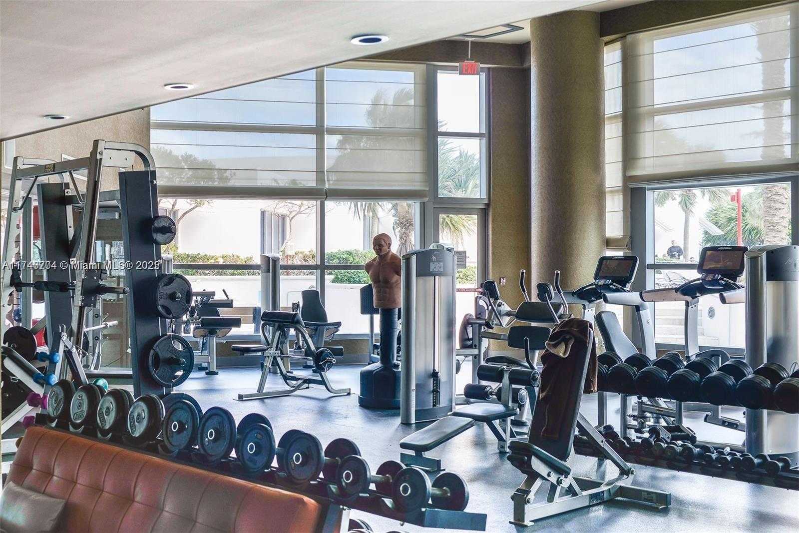 Small Image of 3101 SOUTH OCEAN DR #1403, Hollywood Number 34