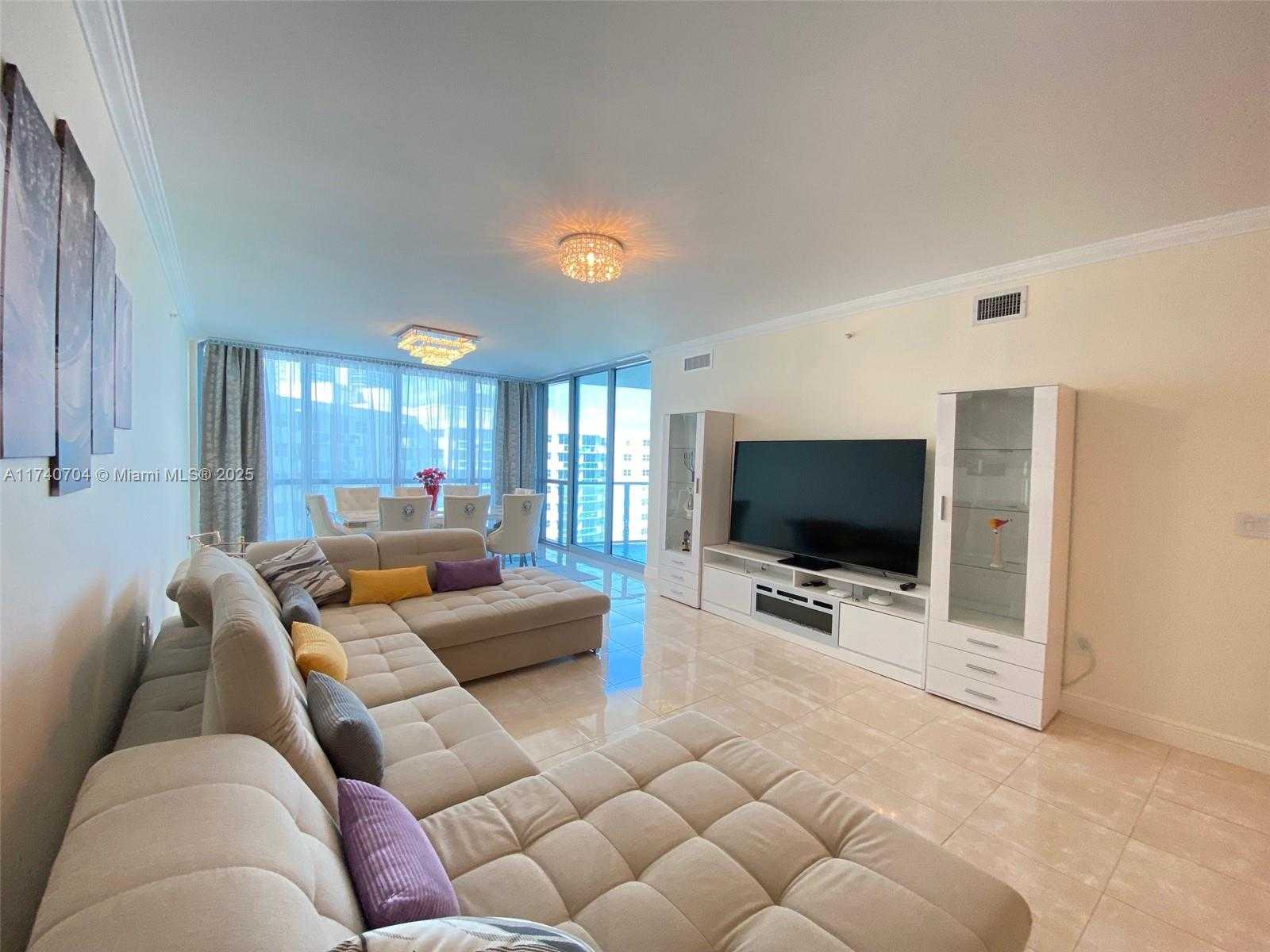 Small Image of 3101 SOUTH OCEAN DR #1403, Hollywood Number 5
