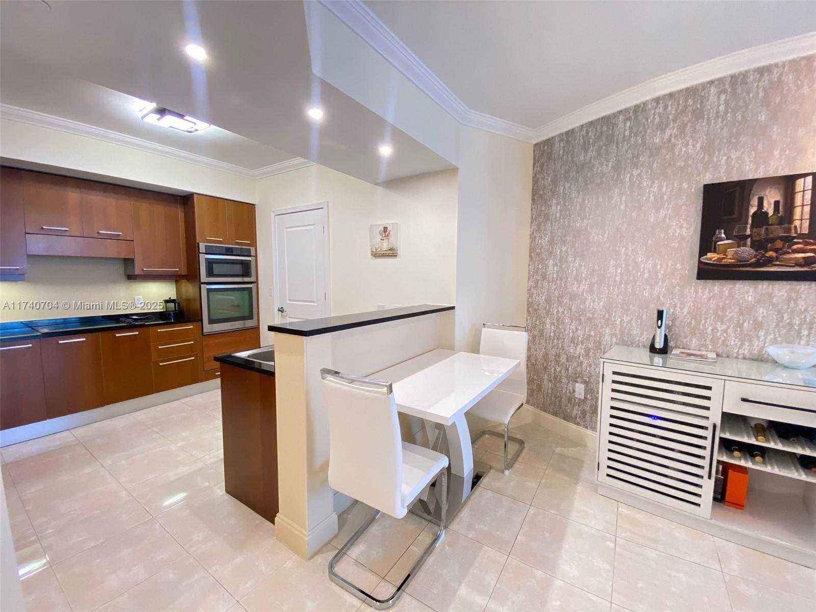 Small Image of 3101 SOUTH OCEAN DR #1403, Hollywood Number 9