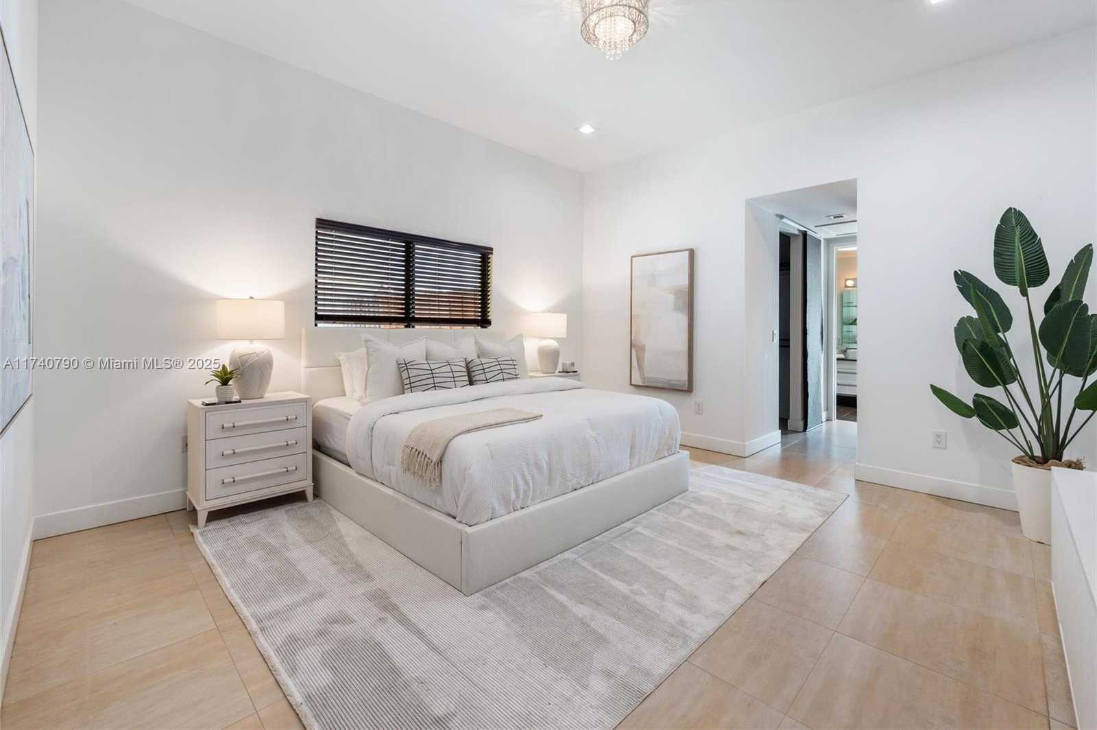 Small Image of 20600 NORTH EAST 22ND PL, Miami Number 18
