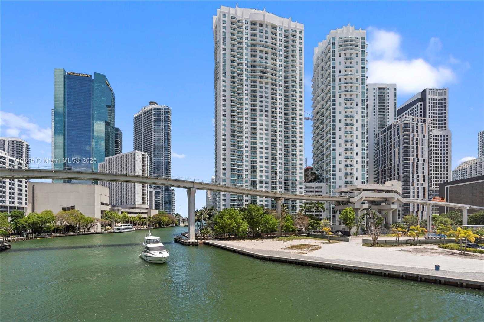 Small Image of 41 SOUTH EAST 5TH ST #802, Miami Number 20