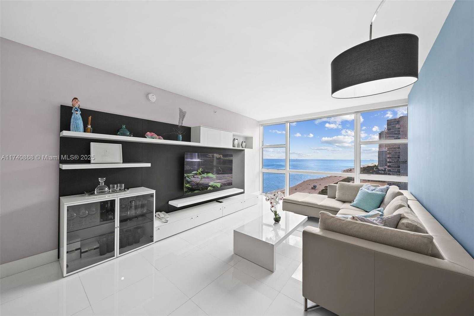 Small Image of 6801 COLLINS AVE 1214 (DOOR NUMBER) #(Deed Number 1206), Miami Beach Number 4