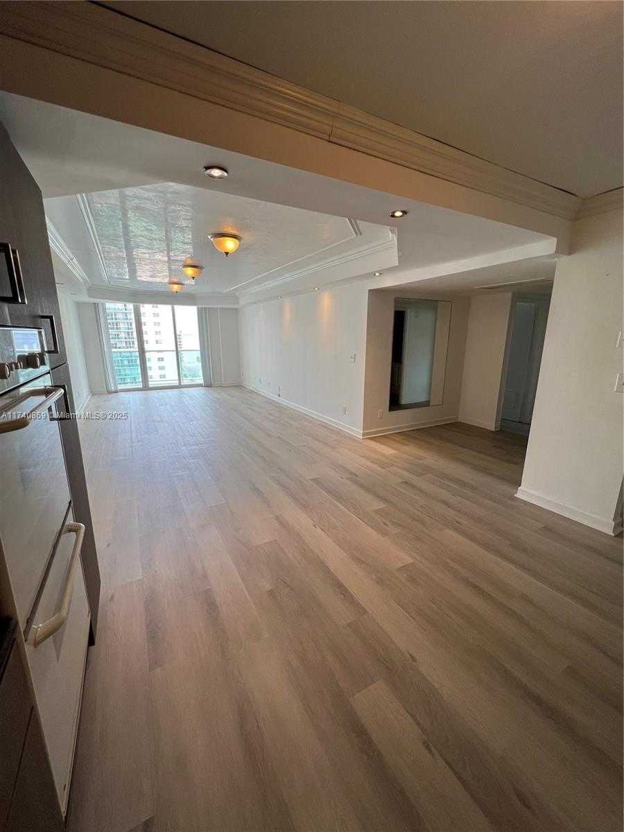 Small Image of 19380 COLLINS AVE #1402, Sunny Isles Beach Number 6
