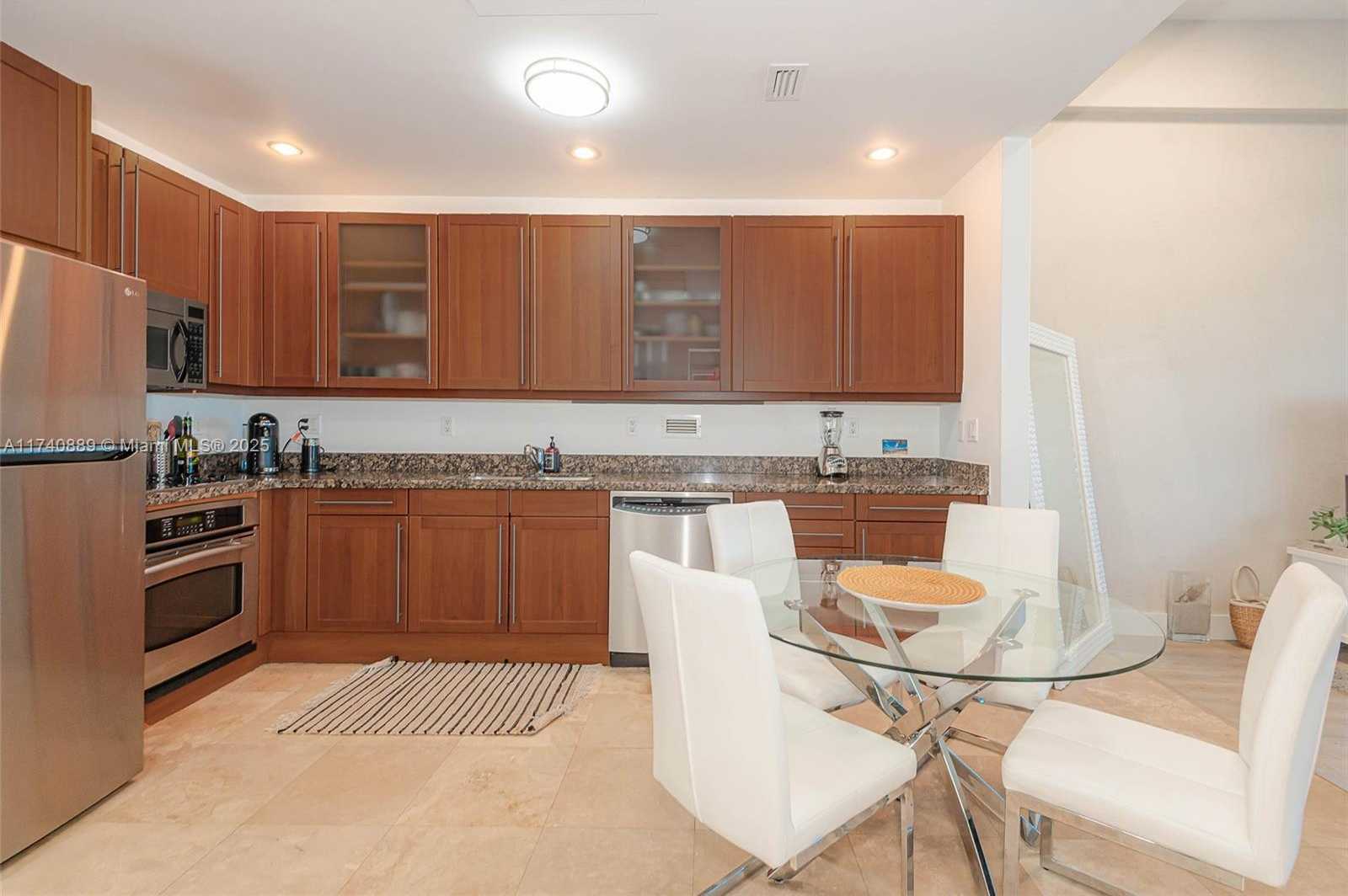 Small Image of 2301 COLLINS AVE #1630, Miami Beach Number 16