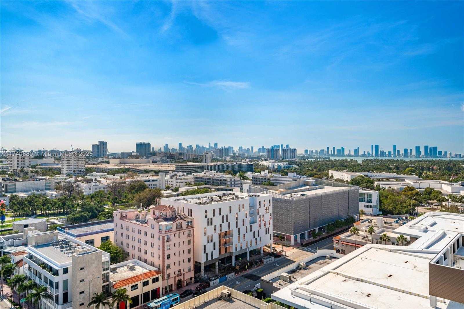 Small Image of 2301 COLLINS AVE #1630, Miami Beach Number 2