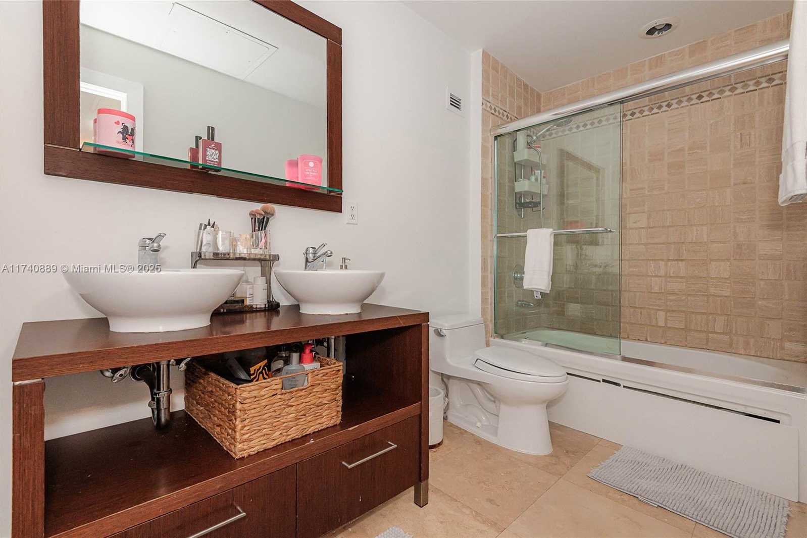 Small Image of 2301 COLLINS AVE #1630, Miami Beach Number 4