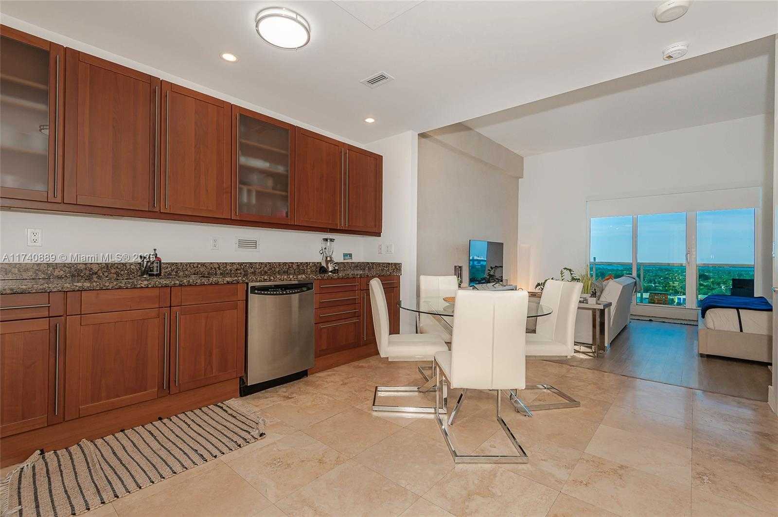 Small Image of 2301 COLLINS AVE #1630, Miami Beach Number 6
